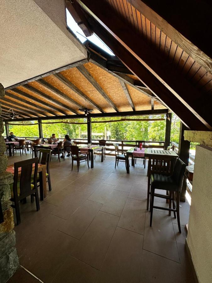 Prenociste/Restoran Lovac Otel Bihać Dış mekan fotoğraf